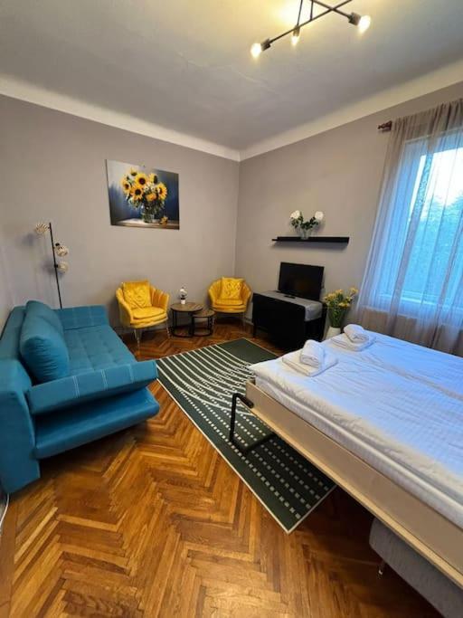 Sunflower Apartment Cluj-Napoca Exterior photo